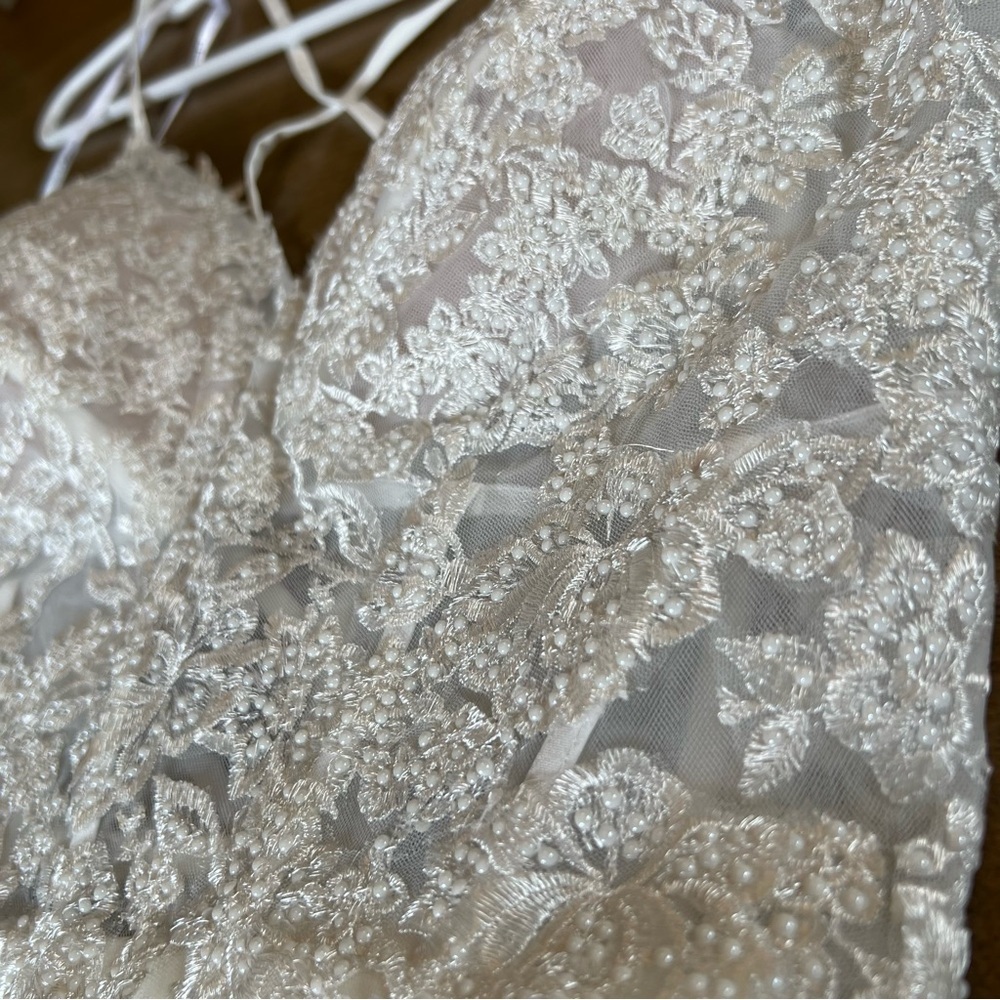 Lulus Luxury White Sheer Tulle Embroidered Beaded Bridal Gown Size Large NWT - Picture 16 of 17